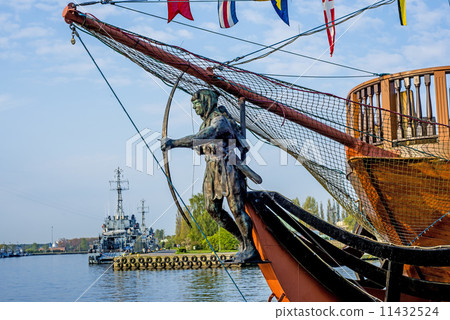 Swinoujscie port, Poland, figurehead with warships Swinoujscie port, Poland, figurehead with warships 11432524