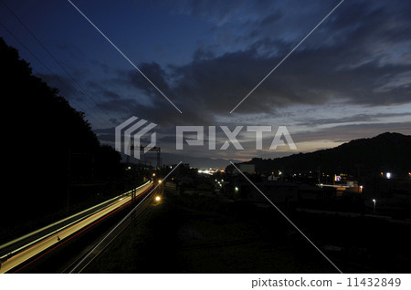晚上的火車 11432849