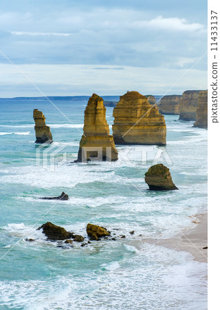 Twelve apostles 11433137