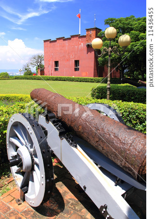 June Taiwan Freshwater Red Hair Castle and Cannon 11436455
