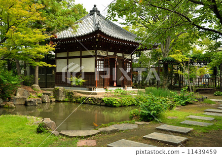 Walking Ueda · Shinano Kokubunji Jizo Hall 11439459