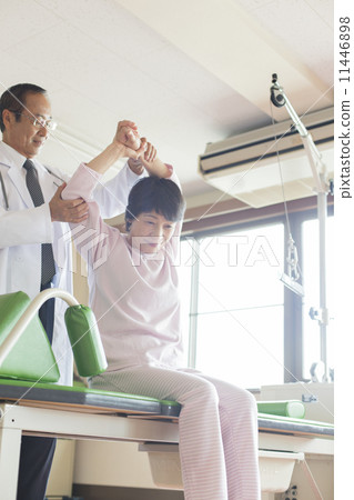 Large group medical care Large group medical care 11446898