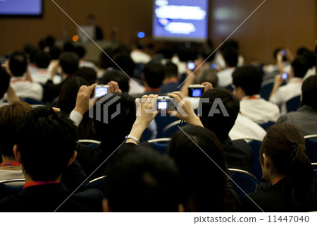 Voyeurism 11447040