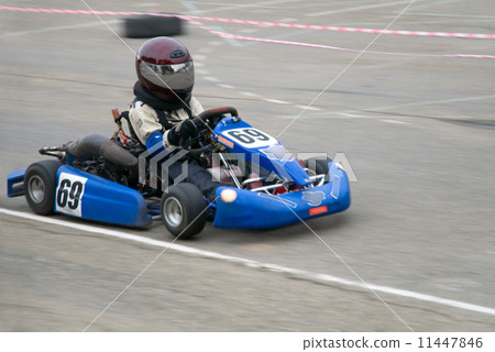 Kart racing 11447846