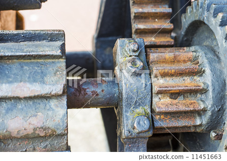 Rusty gear-wheel of a port crane 11451663