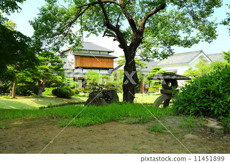 歷史遺址松尾城遺址噴泉新寺遺址(益田滿田)從花園看到的主樓(Goten) 歷史遺址松尾城遺址噴泉新寺遺址(益田滿田)從花園看到的主樓(Goten) 11451899