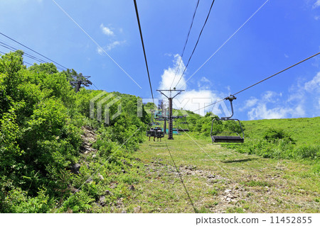 Mountain lift lift 11452855
