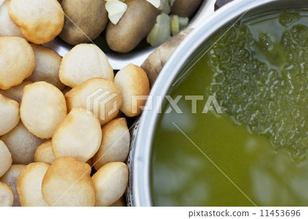 Directly above shot of panipuri 11453696