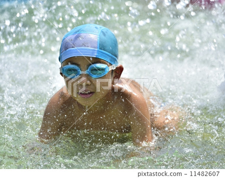 Swimming competition 11482607