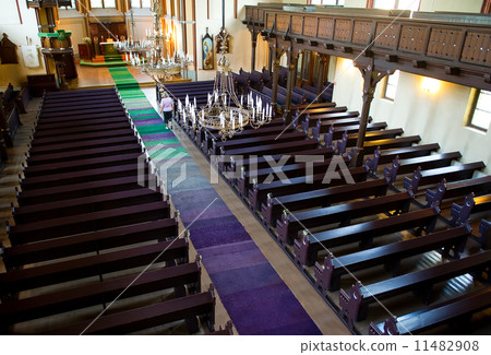 Interior of catholic church 11482908