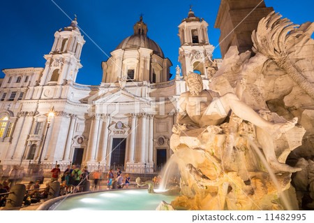 Navona square in Rome, Italy. Navona square in Rome, Italy. 11482995