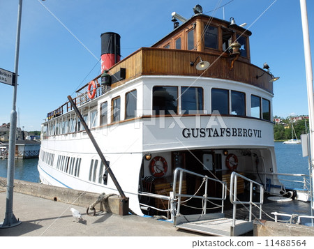 Shipboard restaurant 11488564