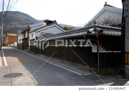 Awa Ikeda的街道 11490447