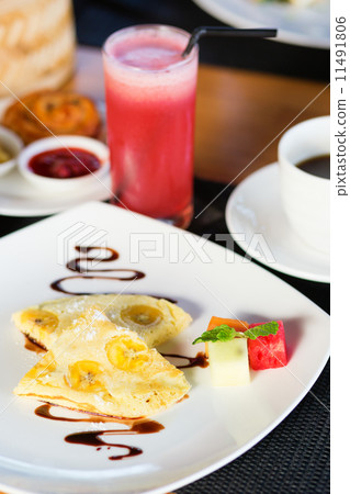 Balinese banana pancake and watermelon juice 11491806