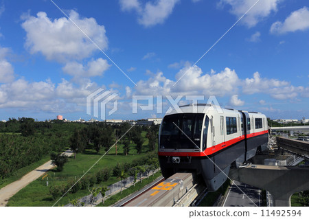 Yui Rail 11492594