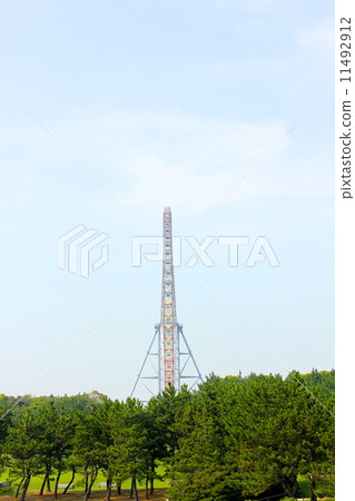Ferris wheel  11492912