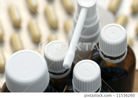 Medications and vitamins 11536260