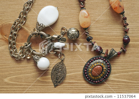 Necklaces 11537064