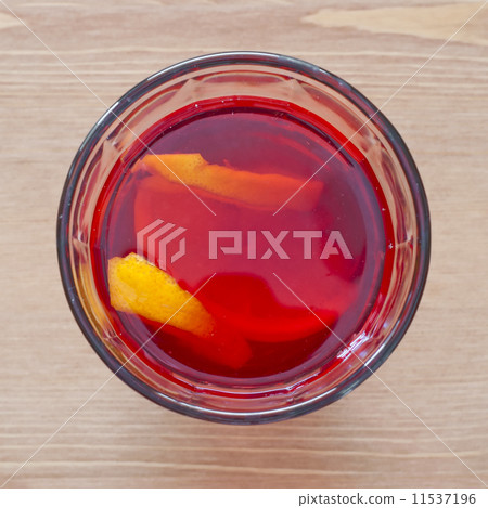 Cold fresh lemonade 11537196