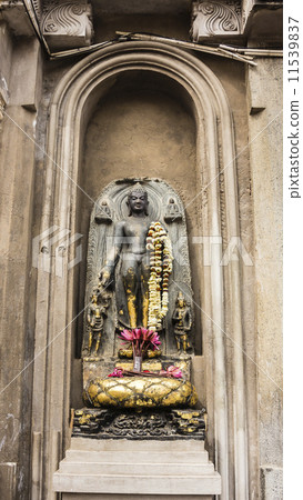 buddha statue 11539837