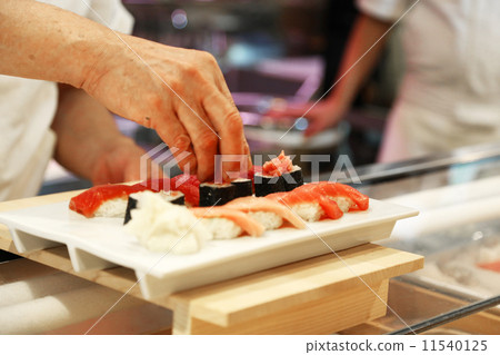 Nigiri sushi Nigiri sushi 11540125