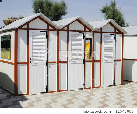 Wooden cabins on the beach Wooden cabins on the beach 11543095