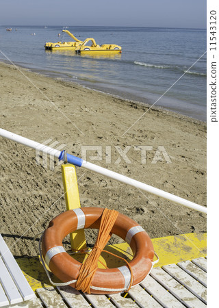 Lifeboat on the beach 11543120