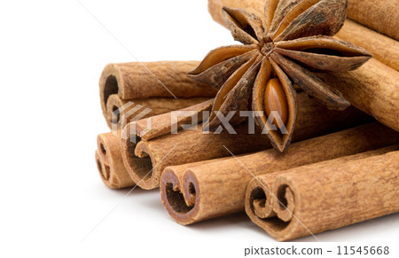 anice and cinnamon 11545668