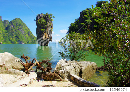 james bond island in thailand 11546974
