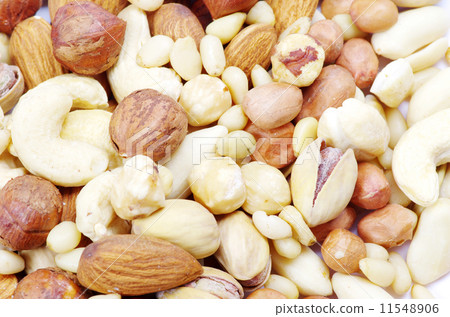 nuts 11548906