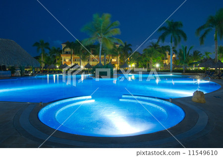 swimming pool swimming pool 11549610