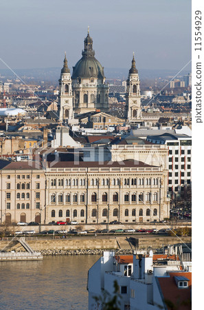 Saint Stephens Basilika (Szen Istvan Bazilika) in the capital Ci 11554929