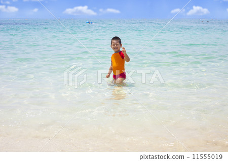 Clean sea and children Clean sea and children 11555019