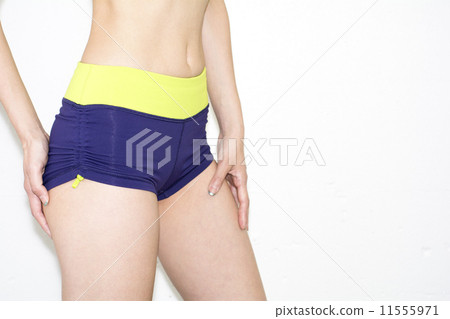Women's tummy and thighs of sports shorts 11555971