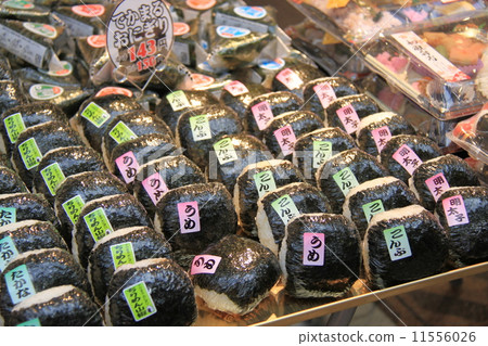 "Onigiri" sold at Tenjinbashisuji shopping street 11556026