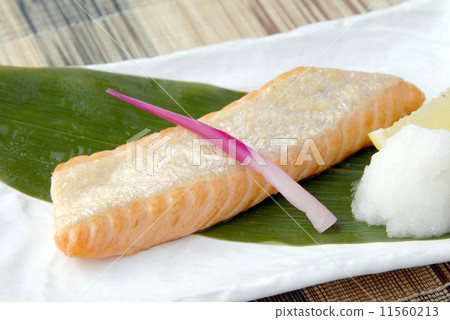 鮭魚哈拉斯 11560213