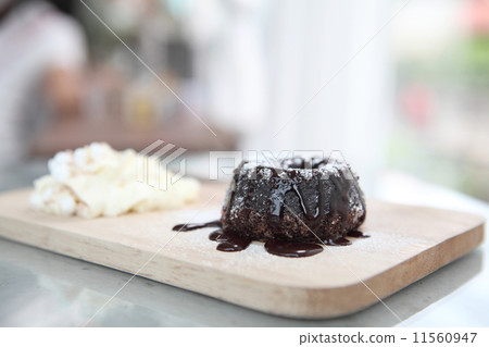 Chocolate Lava Cake with ice cream 11560947