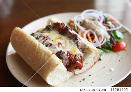 Meatloaf sandwich 11561495