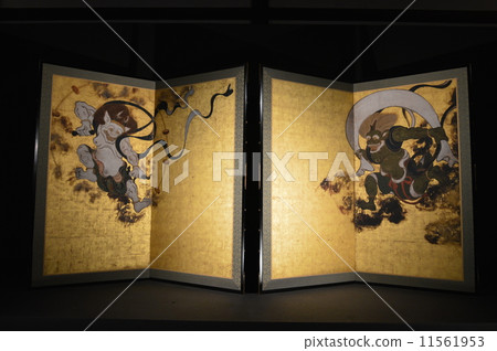 Tawaraya Souta的“Wind God Thunder Graph Screen(Reproduction)”(京都市Kenninji / Komatsu Town Higashiyama Ward) Tawaraya Souta的“Wind God Thunder Graph Screen(Reproduction)”(京都市Kenninji / Komatsu Town Higashiyama Ward) 11561953