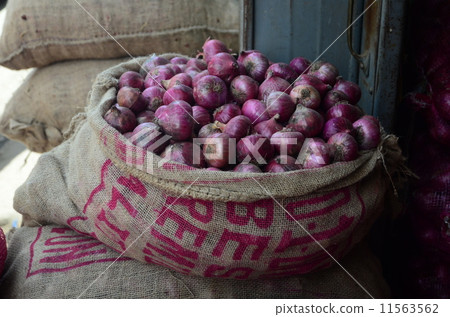 Red Shallots Red Shallots 11563562