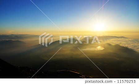 Magical light of Fuji superb view 11570253