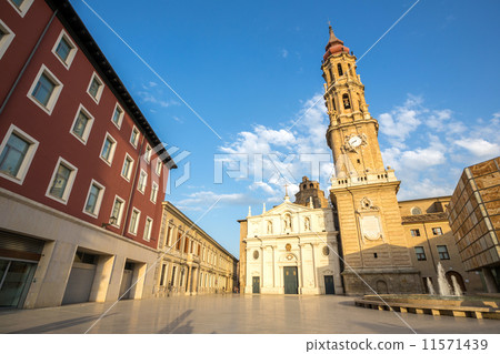 Zaragoza Cathedral Zaragoza Cathedral 11571439