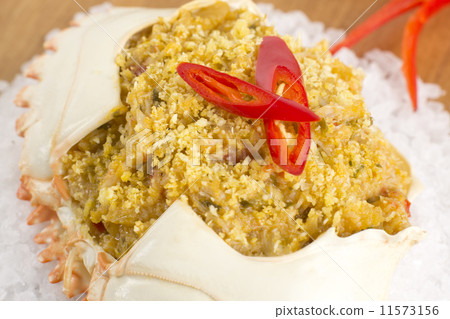 Dressed Crab / Casquinha de Siri - spicy crab meat in its shell  11573156