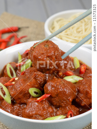 Xiu Mai - Vietnamese / Chinese pork meatballs in tomato sauce Xiu Mai - Vietnamese / Chinese pork meatballs in tomato sauce 11573325