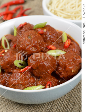 Xiu Mai - Vietnamese / Chinese pork meatballs in tomato sauce  11573326