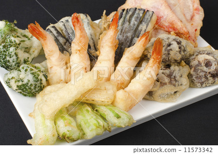 Tempura - Japanese deep fried prawns & vegetables with tentsuyu Tempura - Japanese deep fried prawns & vegetables with tentsuyu 11573342