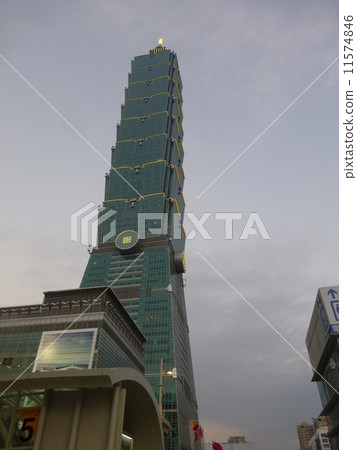 Taipei 101 (Taiwan: Taipei) 11574846