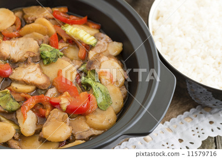 Pork Chop Suey - Chinese style pork and vegetables dish  11579716