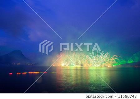 Lake Haruna煙花4 11580748