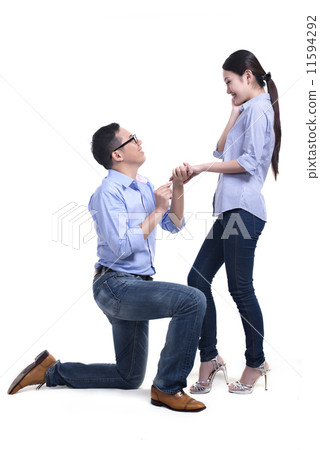 Marriage proposal couple 11594292